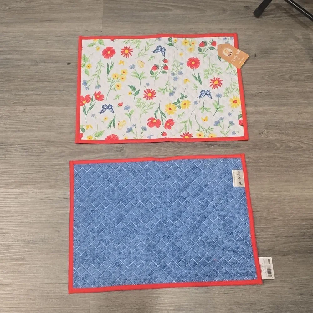 Dolly Parton Floral Butterfly Quilted Placemat‎ Set